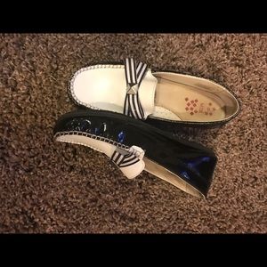Girls Umi Loafers, Sz 4, EU 36, navy patent/white